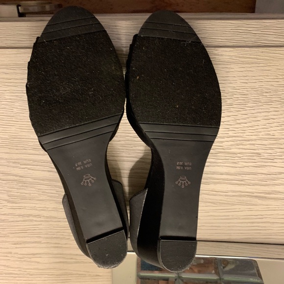 Nina black satin open toe dressy shoes size 9.5 - Picture 4 of 4